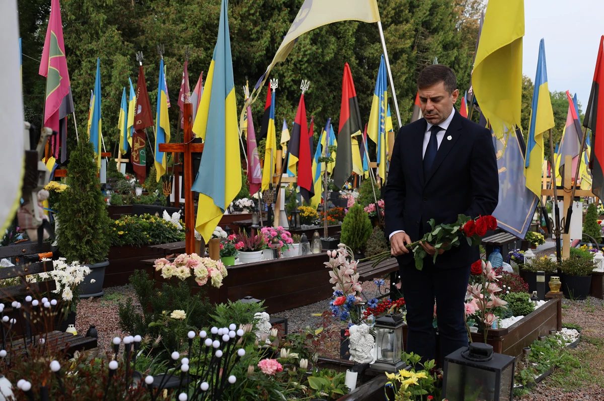 Дмитро Лубінець вшанував пам’ять захисників на Львівщині