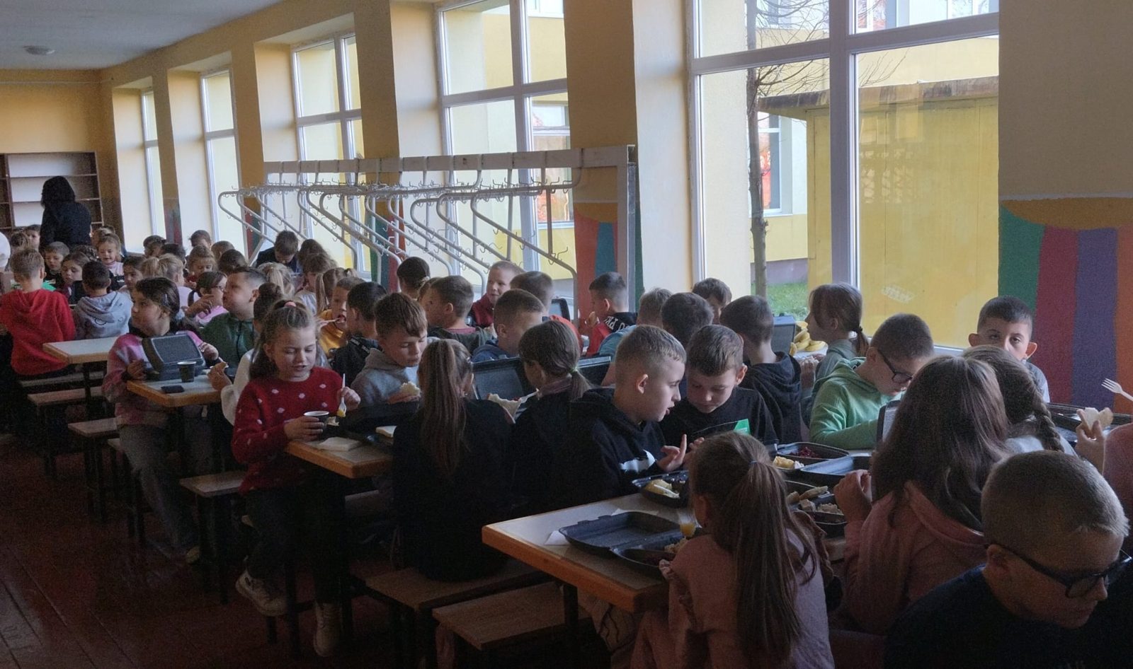 У Дрогобичі всім школярам забезпечили гарячі обіди