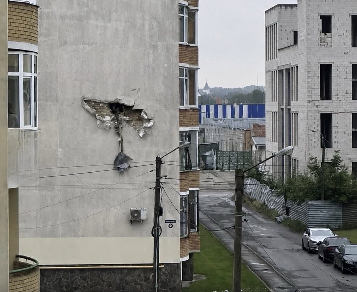 Пошкоджено житловий будинок у Стрию під час атаки