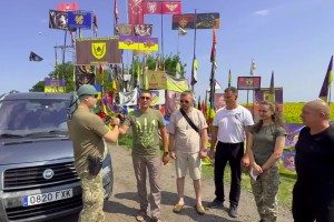 Дрогобицька РВА передала авто Самбірському батальйону