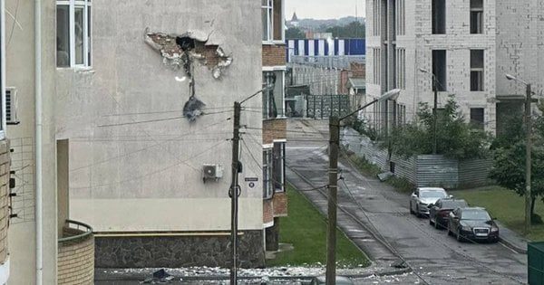 У Стрию дрон влучив у будинок і не розірвався