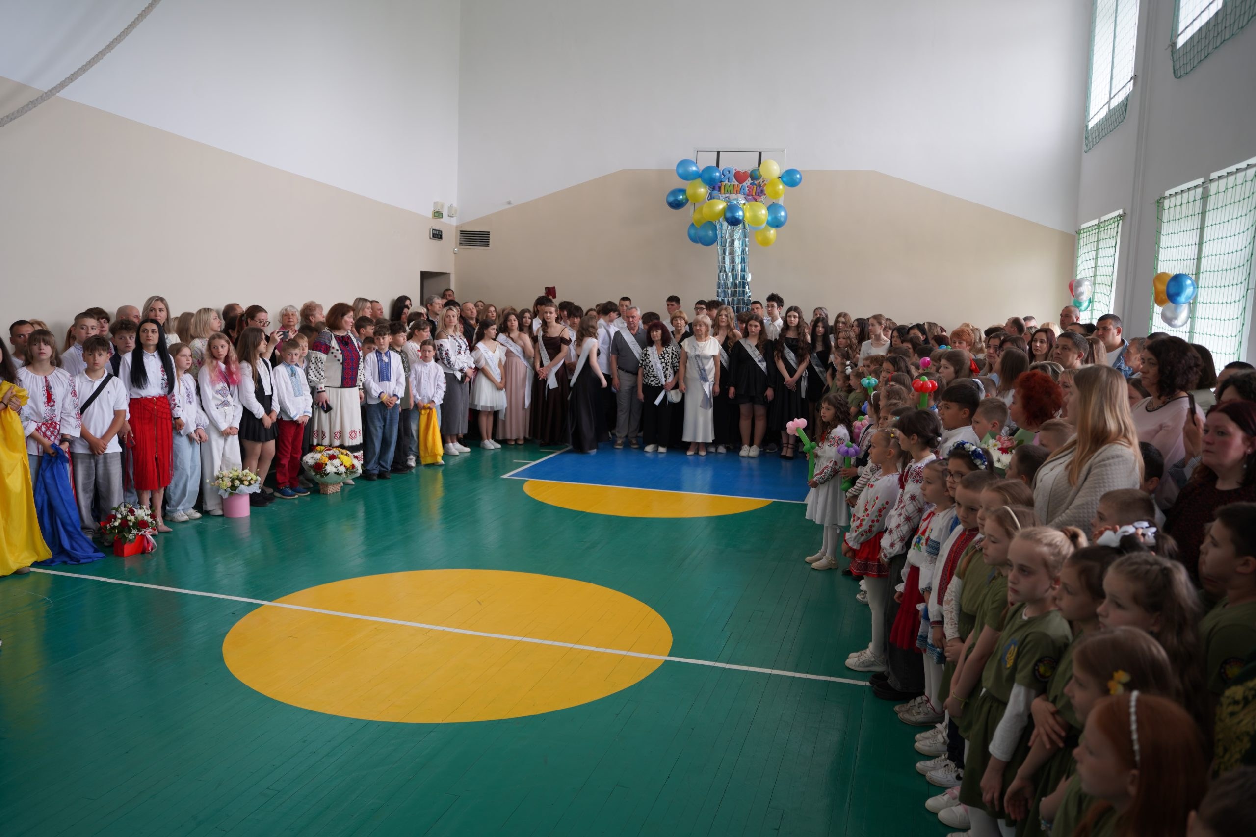 Учнів Гімназії №5 нагородили медалями за успіхи