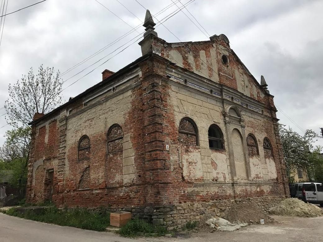 Синагога і давній єврейський цвинтар