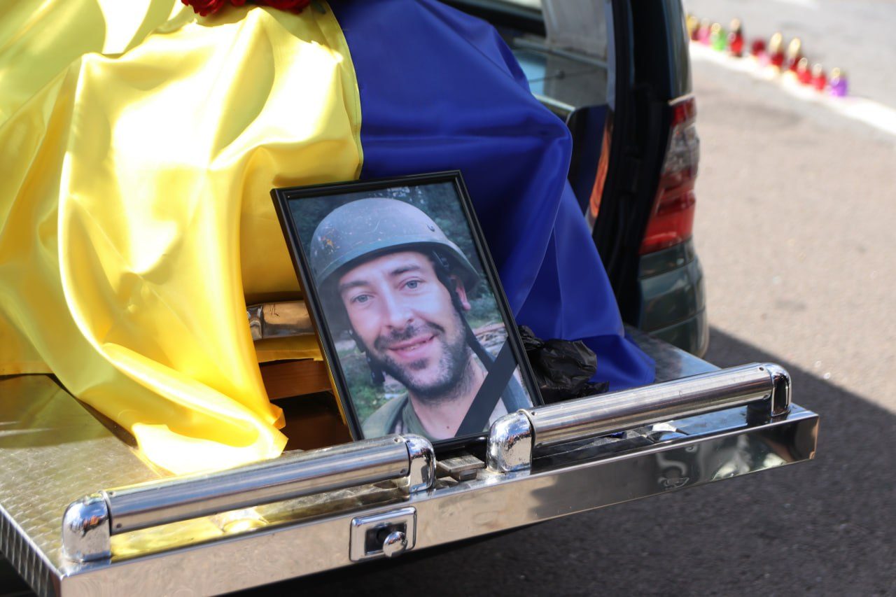 У Дрогобичі прощаються з добровольцем Юрієм Забитком