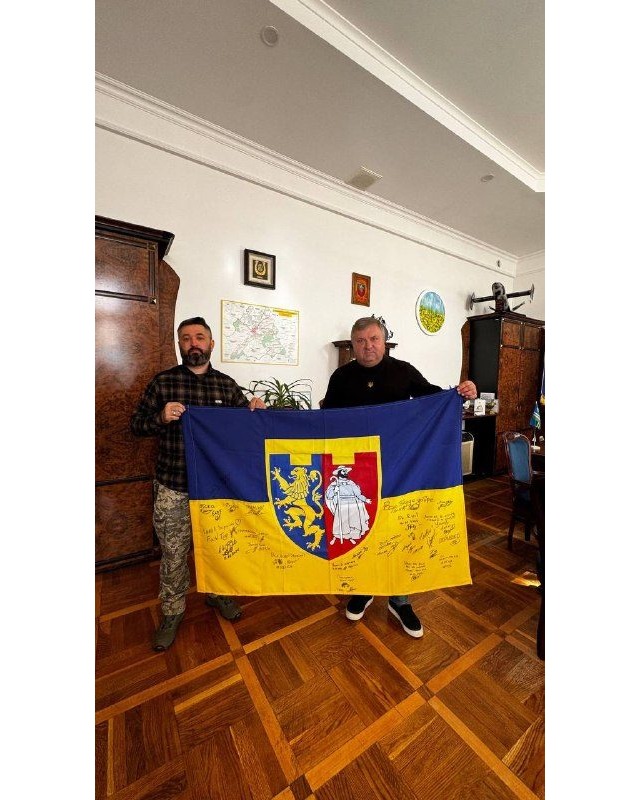 65 ОМБр передала бойовий прапор Стрийській міській раді